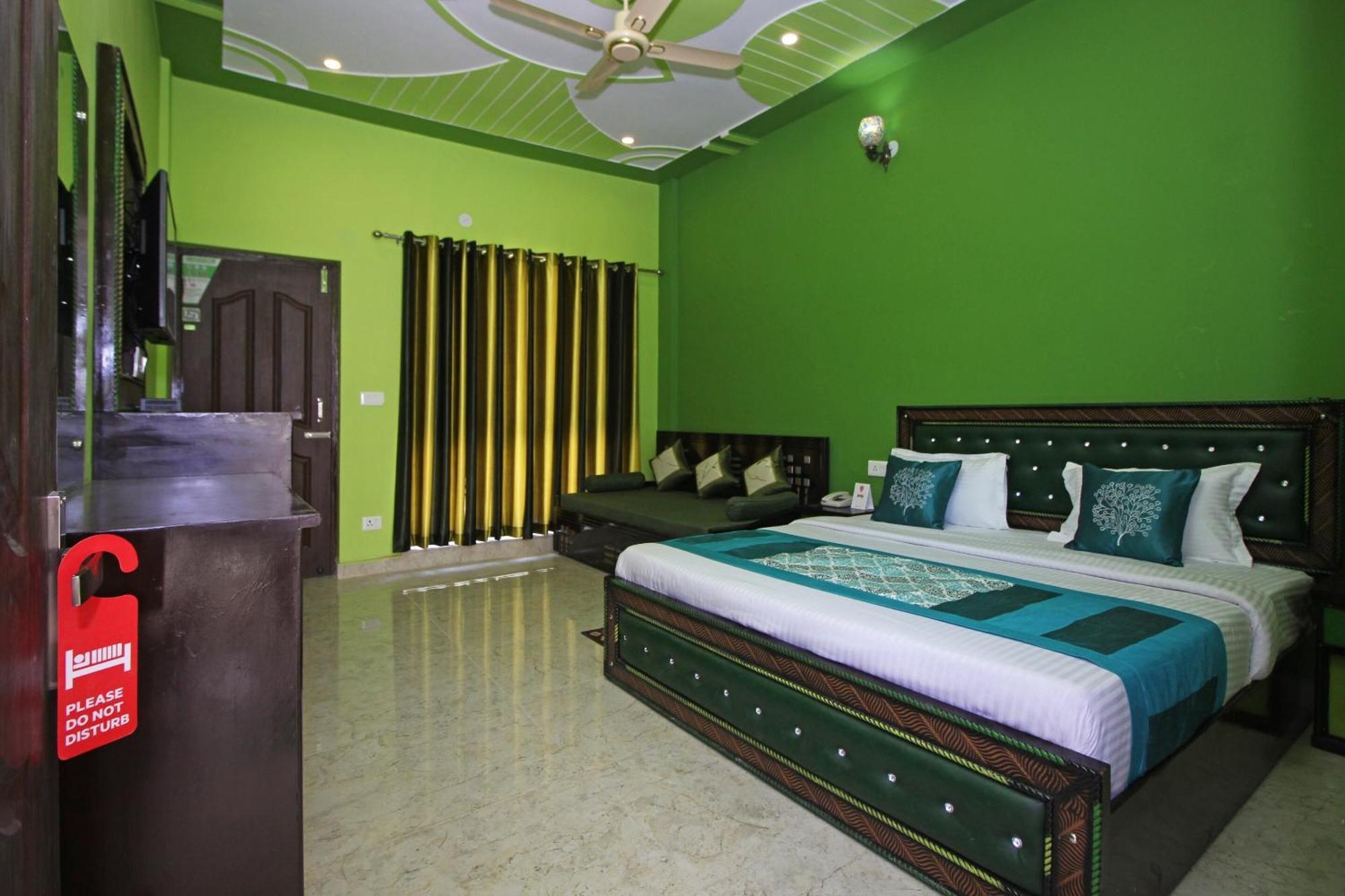 Hotel O Kempty Lake Adventure Resort Mussoorie Eksteriør billede