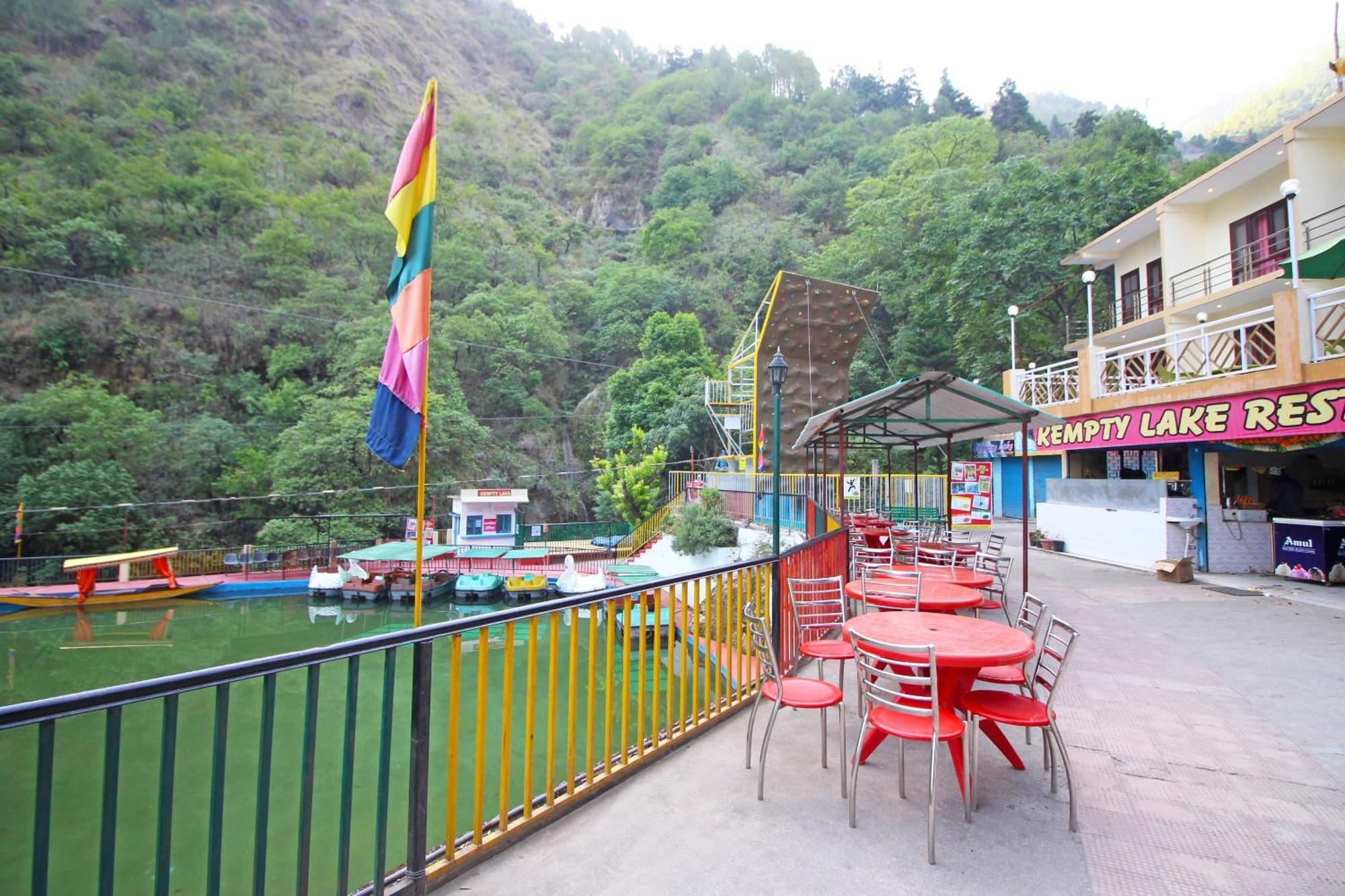 Hotel O Kempty Lake Adventure Resort Mussoorie Eksteriør billede